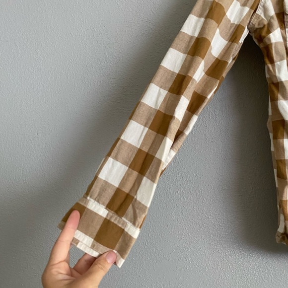Old Navy Womens Size Small Button Down Size Small Plaid Tan White Neutral - Picture 5 of 10
